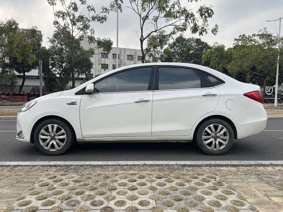 JAC 2017 #8 JAC 2017 car image #8