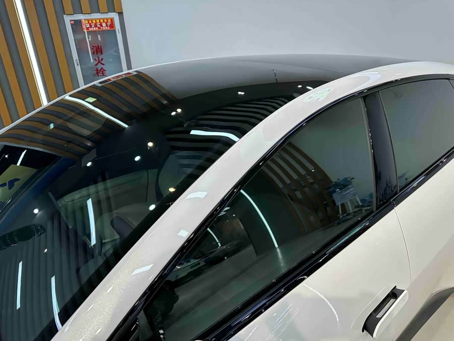 Avatr 12 2025 car image #8