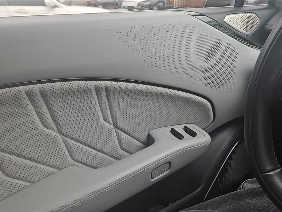 极氪 极氪007 2023 汽车图片 #8