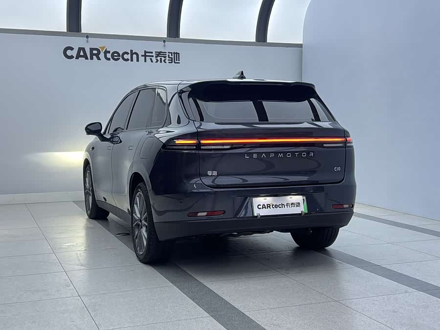 零跑汽车 零跑C10 2025 汽车图片 #8