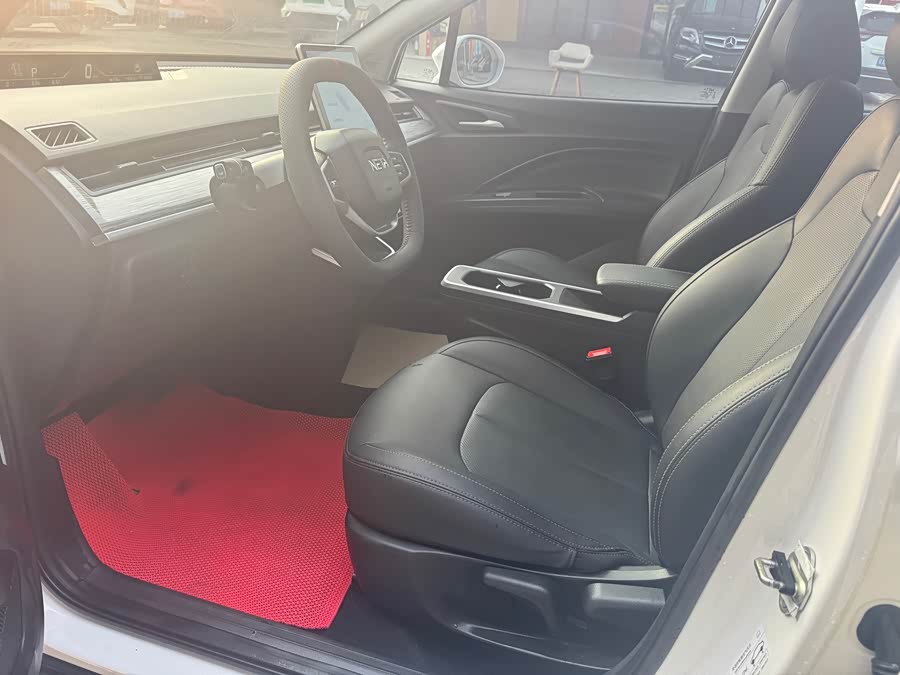 哪吒汽车 哪吒AYA 2024 汽车图片 #8