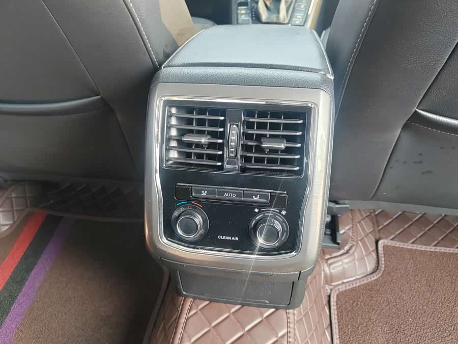 Volkswagen Passat 2018 immagine di auto #8