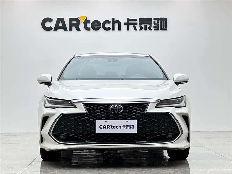 Toyota Avalon 2023 car image #8