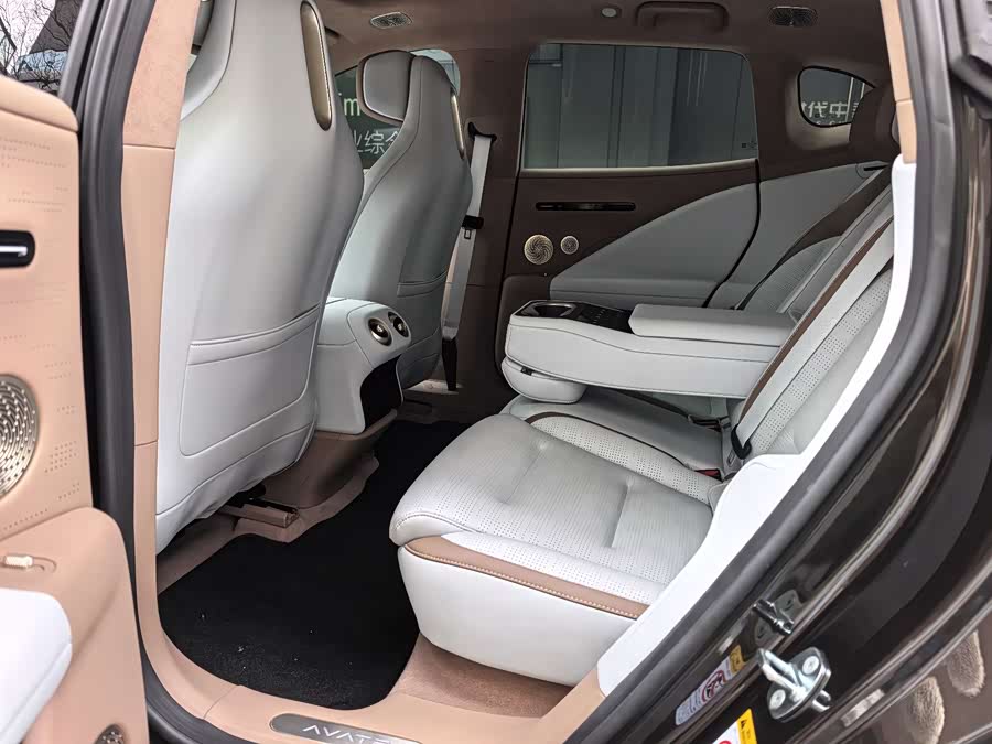 Avatr 07 2025 изображение автомобиля #8