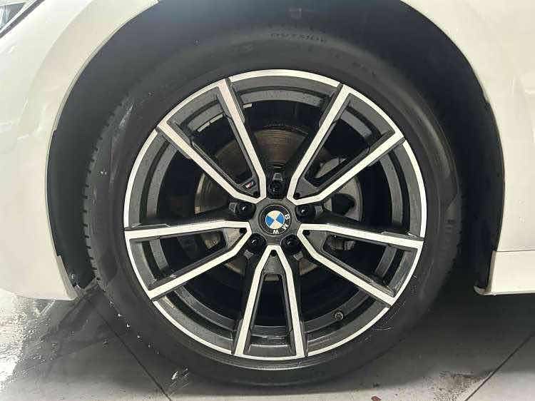 BMW 3 Series 2021 #8 BMW 3 Series 2021 car image #8