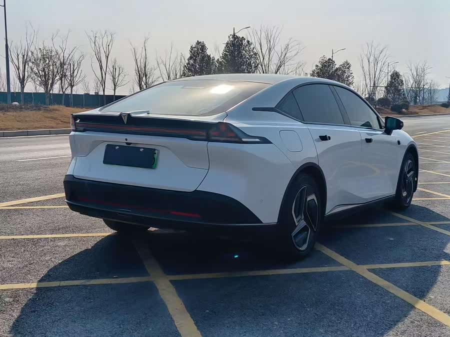 Deepal L07 2024 изображение автомобиля #8