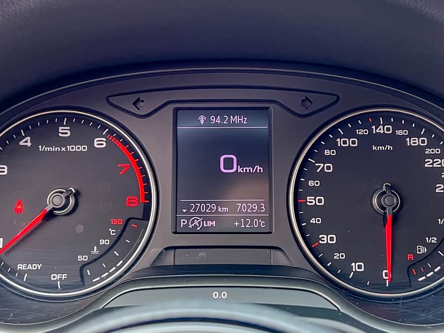 Audi Q2L 2021 #8 Audi Q2L 2021 car image #8