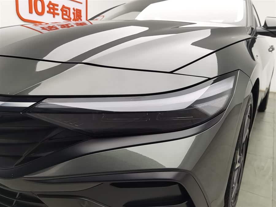 Hyundai Elantra 2023 immagine di auto #8