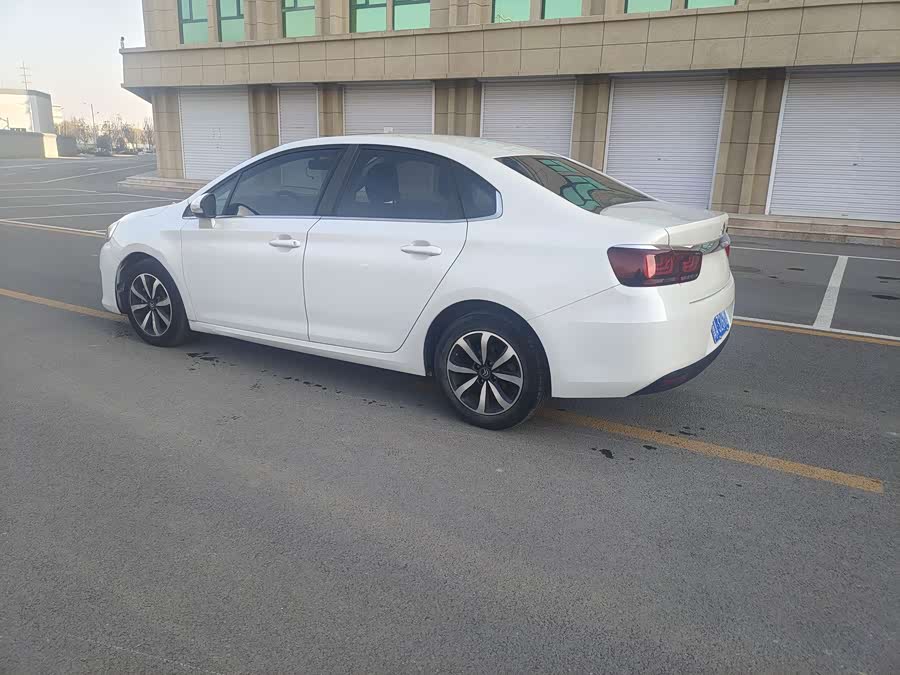 Citroen C4 C-Quatre 2017 car image #8