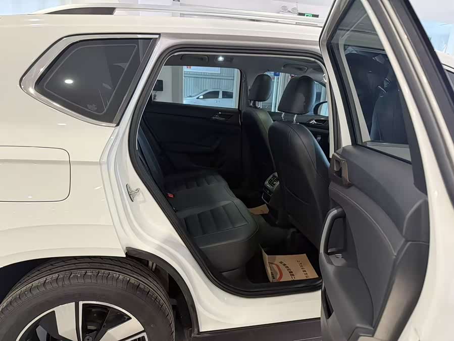 Volkswagen Tharu 2021 #8 Volkswagen Tharu 2021 car image #8