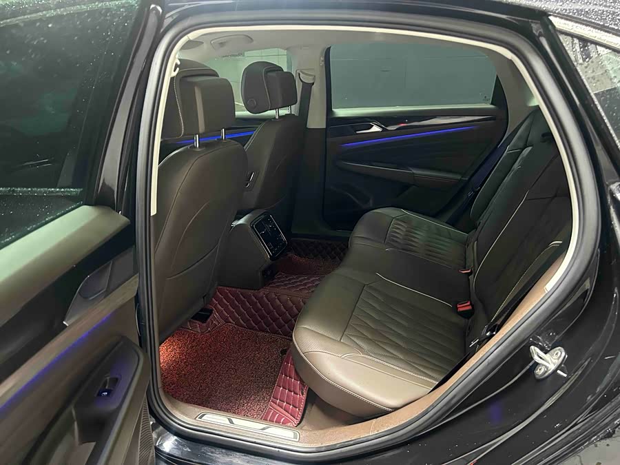 Volkswagen Passat 2021 изображение автомобиля #8