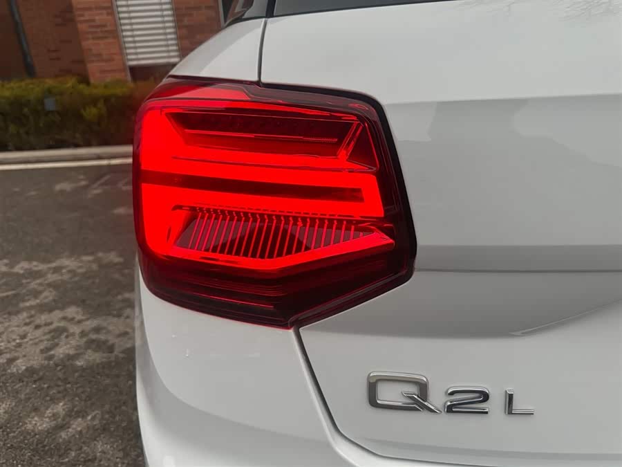 Audi Q2L 2024 #8 Audi Q2L 2024 car image #8