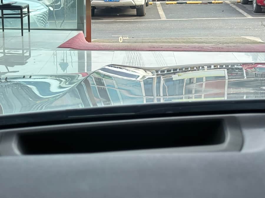 BMW X5 2022 immagine di auto #8