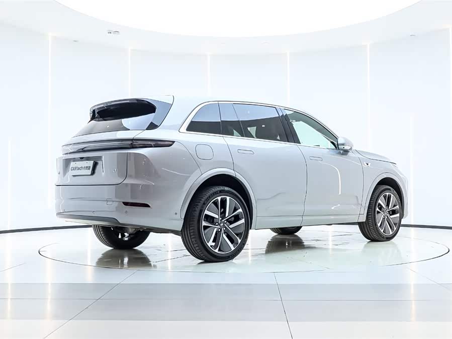 Li L7 2024 صورة سيارة #8