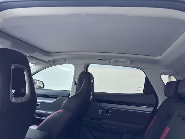 Jetour 2024 car image #8