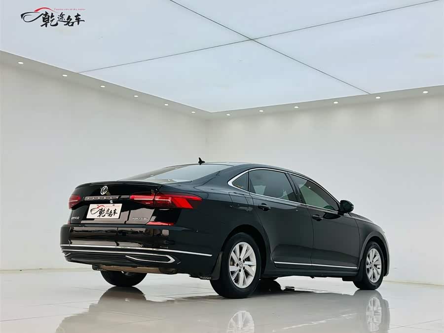Volkswagen Passat 2020 изображение автомобиля #8