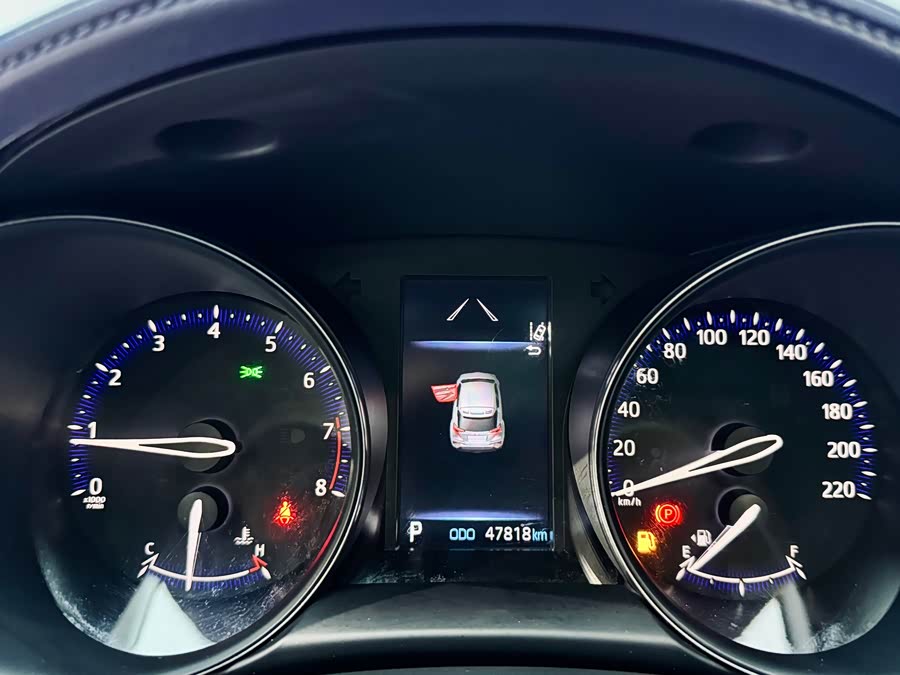 Toyota C-HR 2021 car image #8