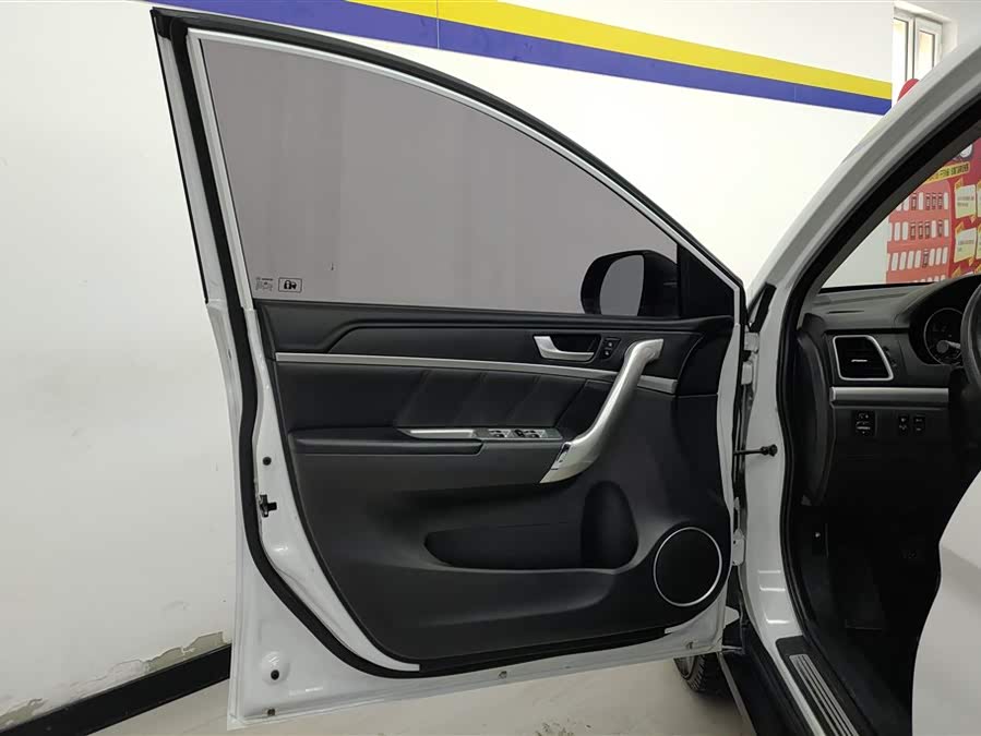 Haval M6 2019 car image #8