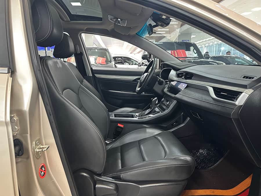 GEELY Emgrand 2020 car image #8