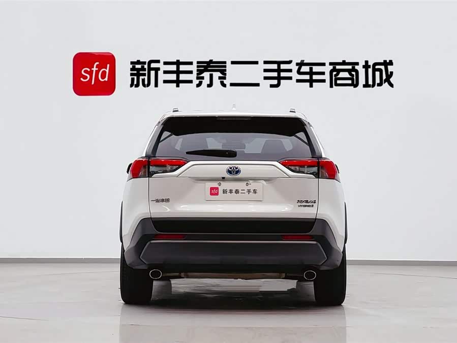 Toyota RAV4 2023 car image #8