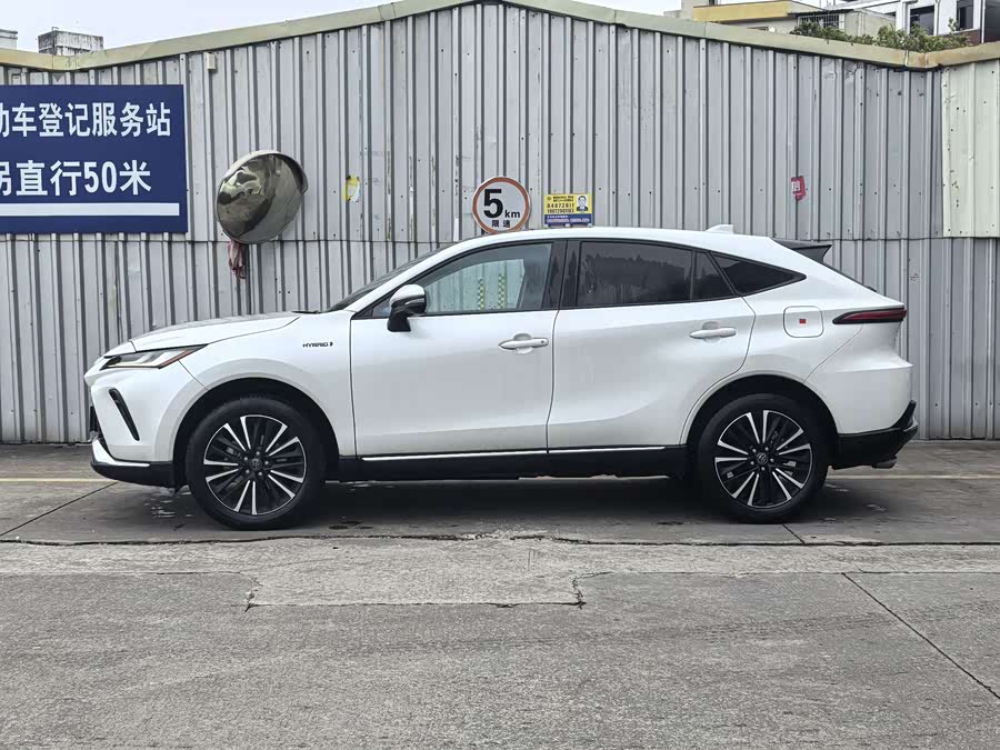 Toyota Venza 2023 car image #8