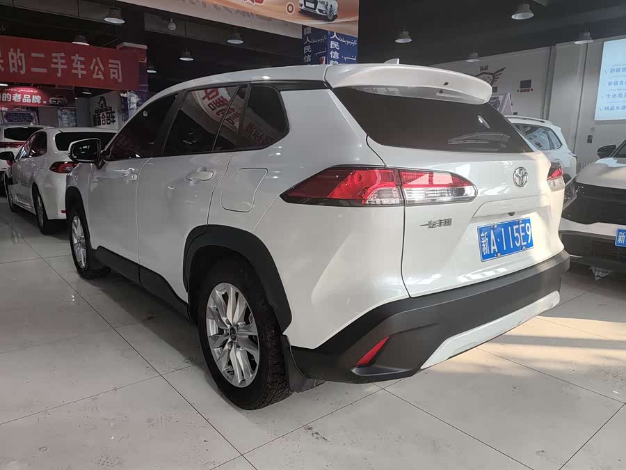 Toyota Corolla Cross 2023 #8 Toyota Corolla Cross 2023 car image #8