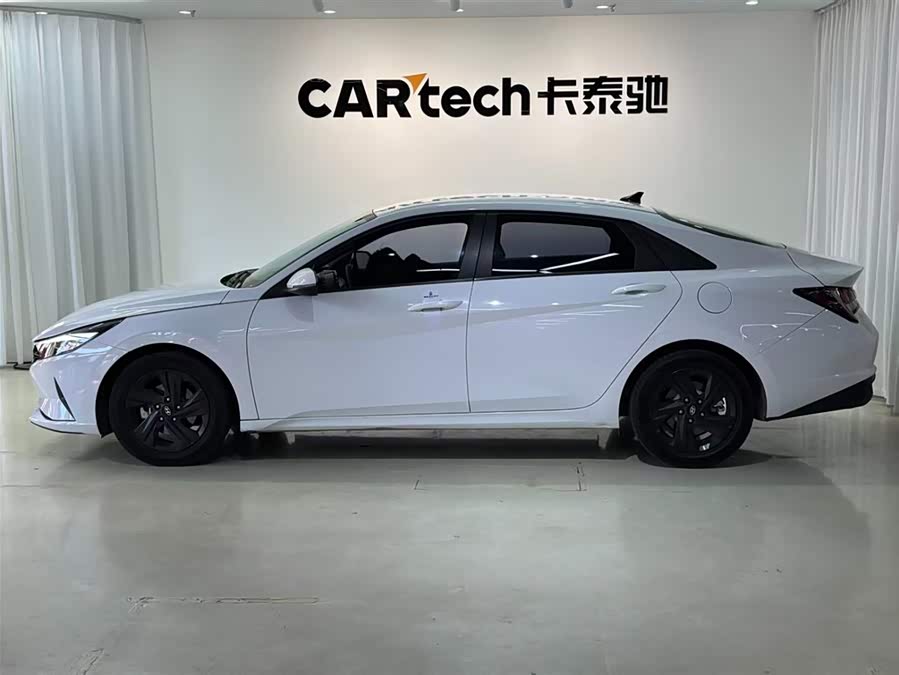 Hyundai Elantra 2021 immagine di auto #8