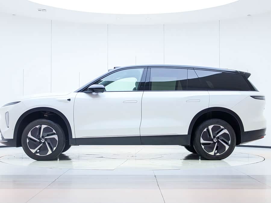 蔚来 蔚来ES8 2024 汽车图片 #8