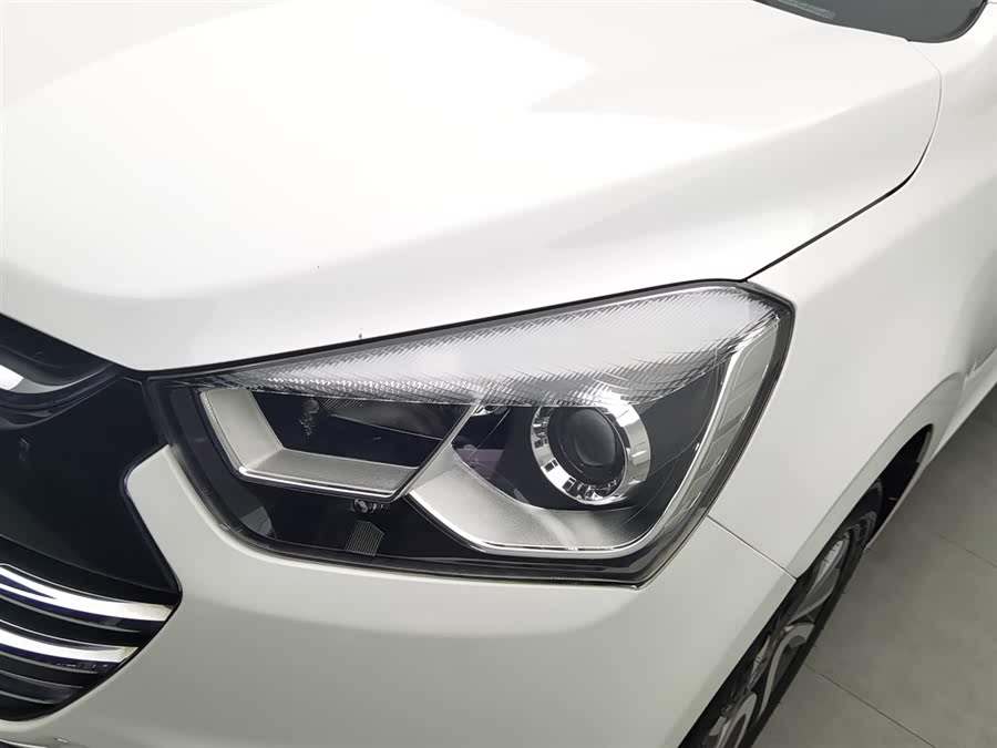 JAC 2016 imagem de carro #8