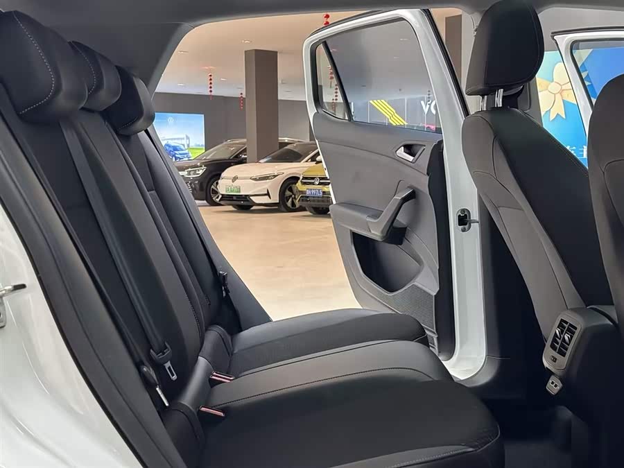 Volkswagen Tacqua 2024 car image #8