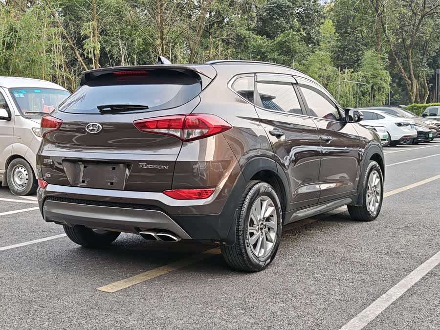 Hyundai Tucson 2015 car image #8