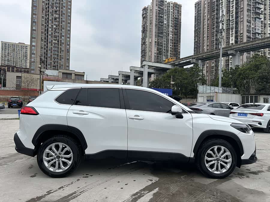 Toyota Frontlander 2023 car image #8