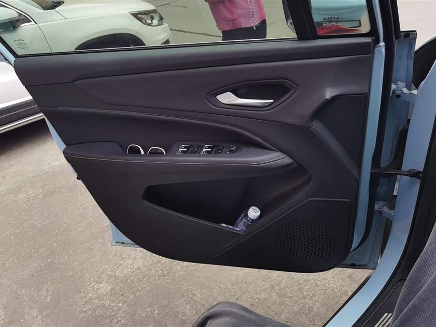 睿蓝汽车 睿蓝7 2024 汽车图片 #8