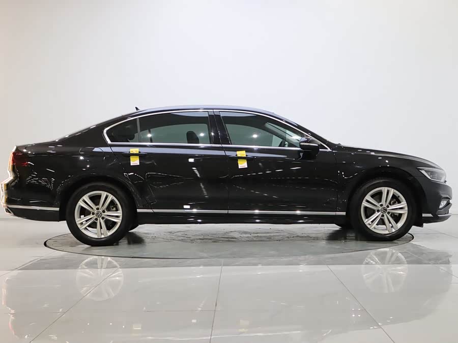 Volkswagen Magotan 2025 immagine di auto #8