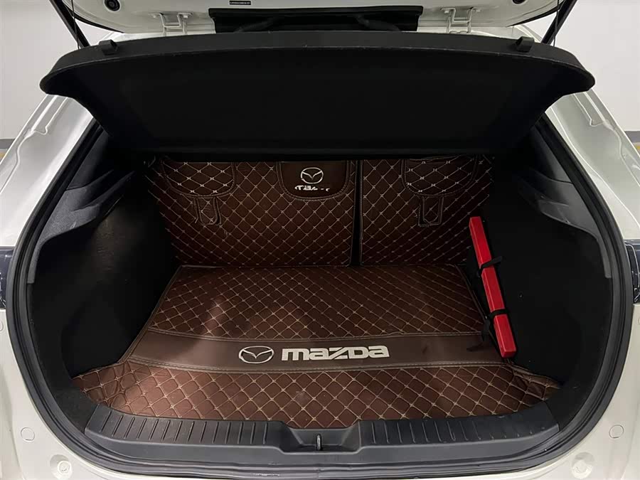 Mazda CX-30 2022 изображение автомобиля #8