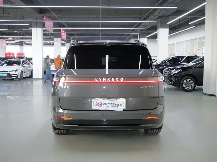 Lynk & Co 900 2025 #8 Lynk & Co 900 2025 car image #8