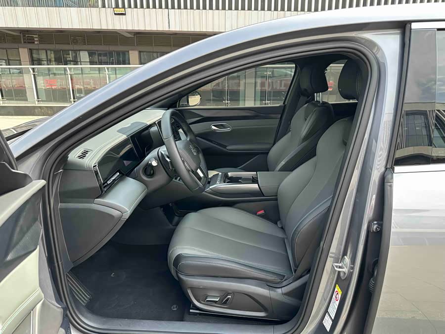 BYD Qin L 2025 car image #8