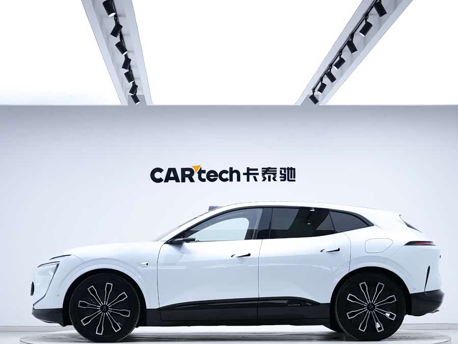 Avatr 07 2025 car image #8