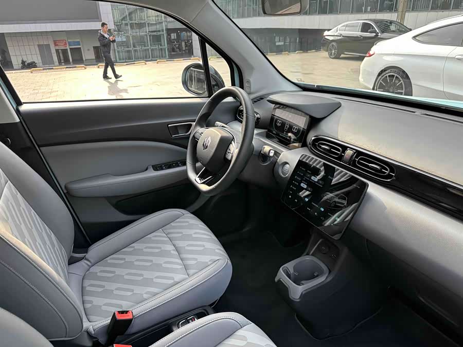 零跑汽车 零跑T03 2025 汽车图片 #8