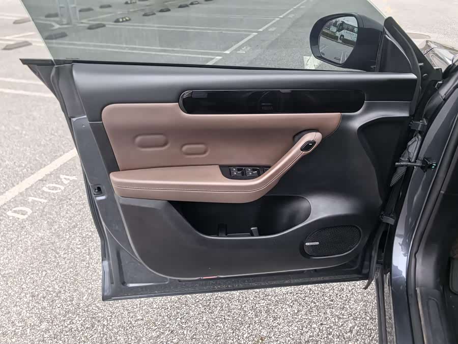 零跑汽车 零跑C11 2023 汽车图片 #8