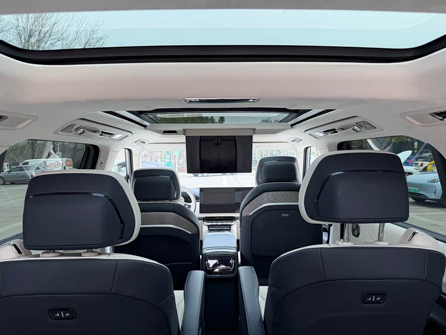 极氪 极氪9X 2025 汽车图片 #8