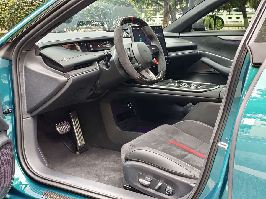 MI SU7 Ultra 2025 car image #8