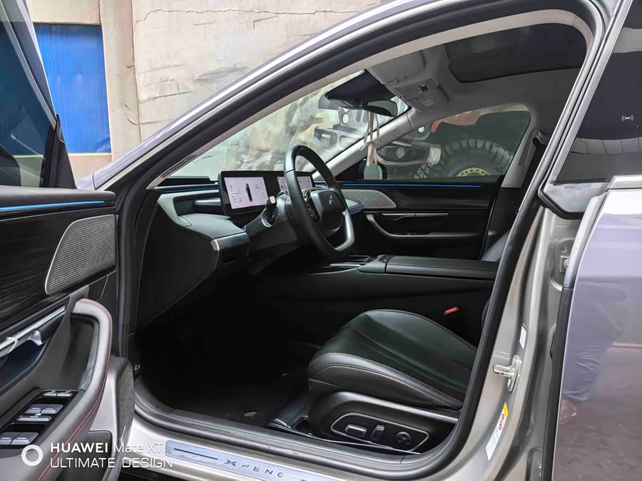 Xpeng P7 2023 صورة سيارة #8