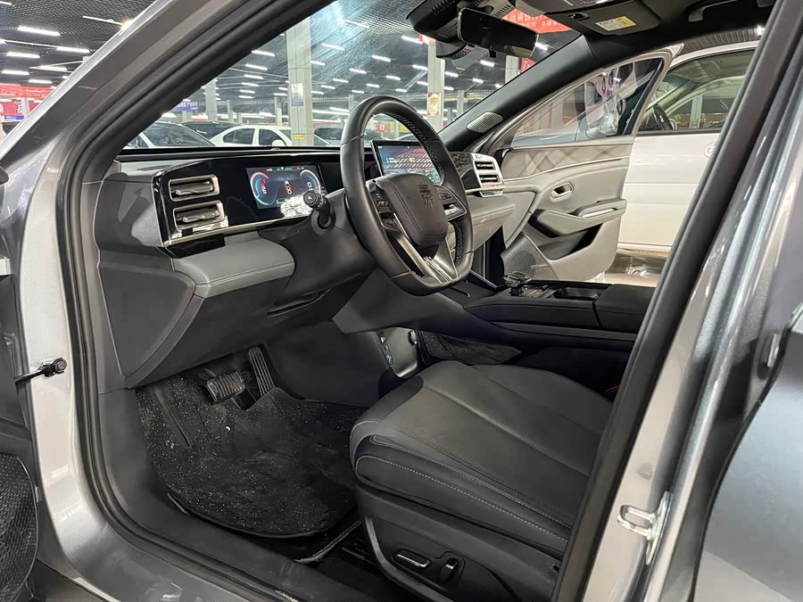 BYD Qin L 2024 car image #8