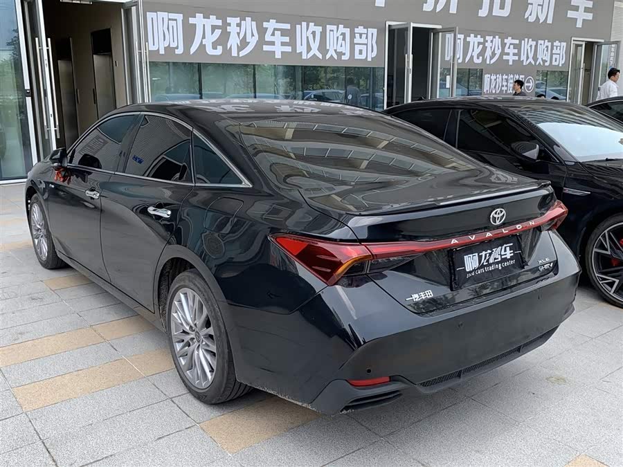 Toyota Avalon 2025 car image #8