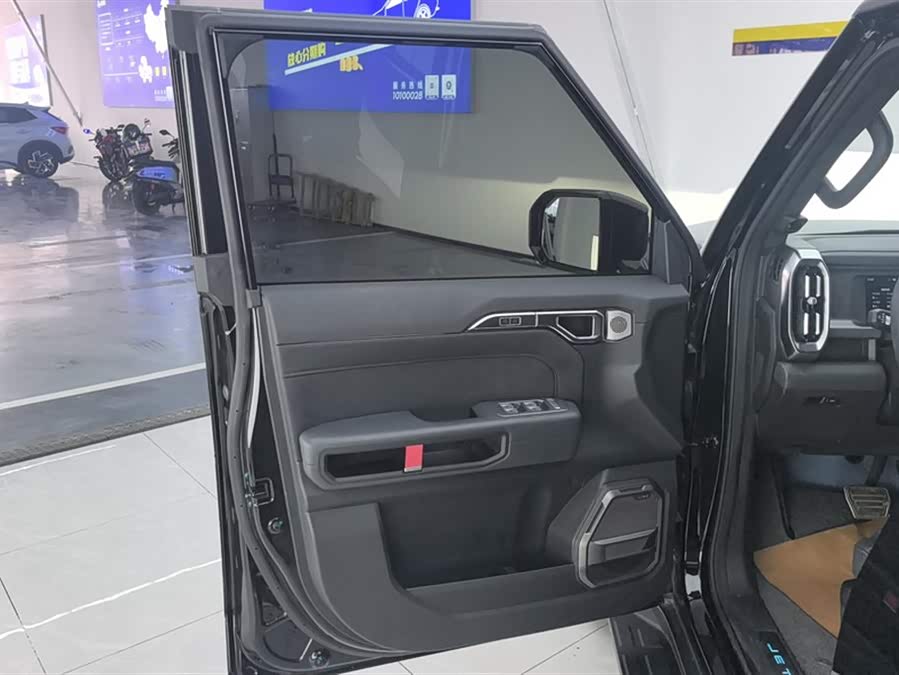 Jetour Traveller 2024 car image #8
