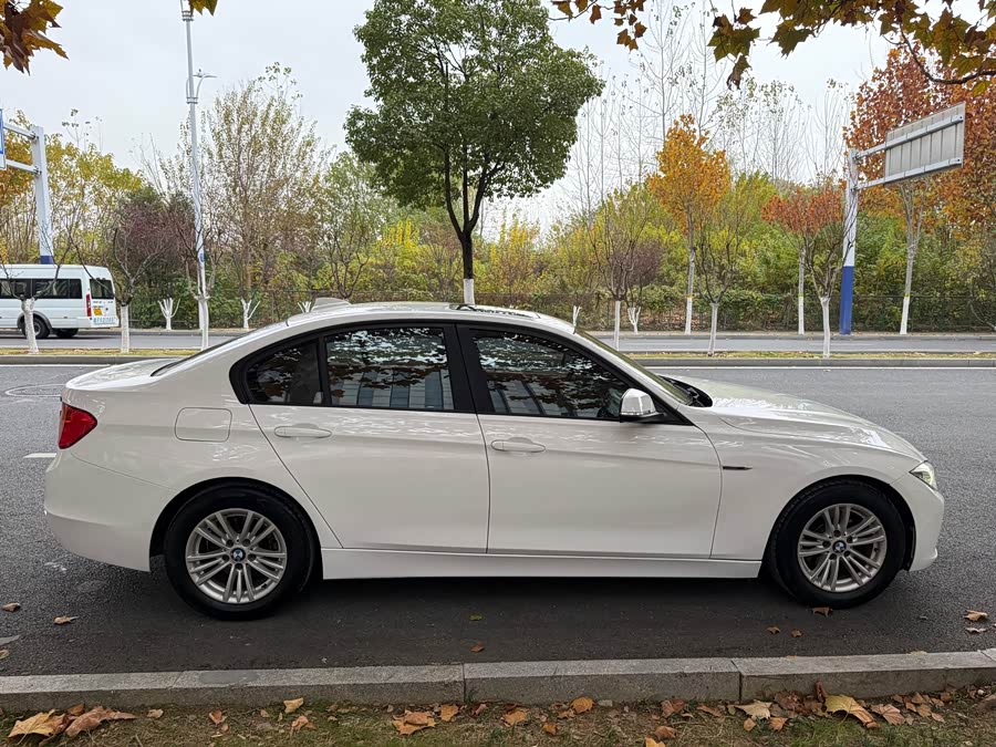 BMW 3 Series (Imported) 2012 immagine di auto #8