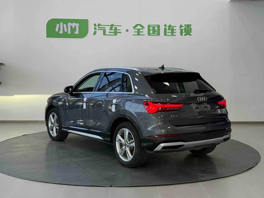 Audi Q3 2021 car image #8