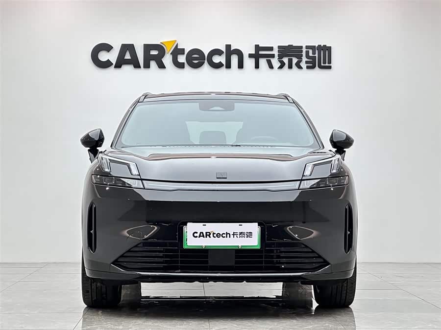 Lynk & Co 08 EM-P 2024 car image #8