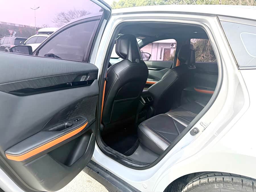 Changan UNI-V 2021 изображение автомобиля #8